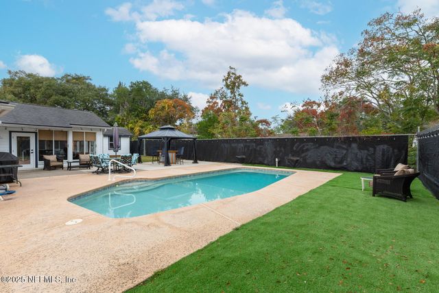 14065 LA LAUNA Circle N, Jacksonville, FL 32225