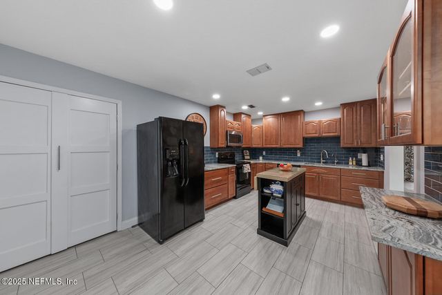 14065 LA LAUNA Circle N, Jacksonville, FL 32225