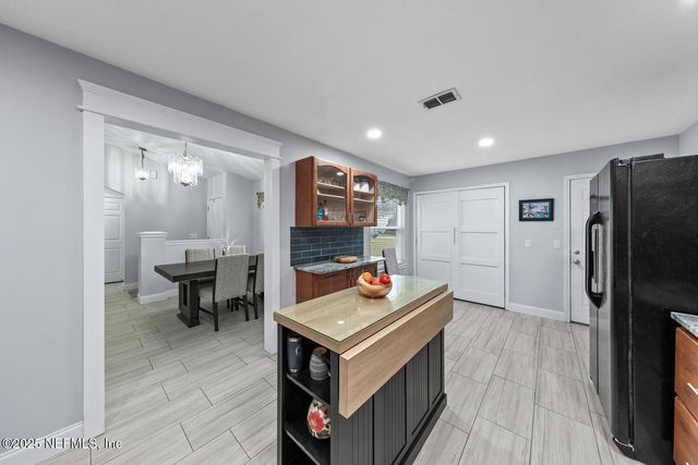 14065 LA LAUNA Circle N, Jacksonville, FL 32225