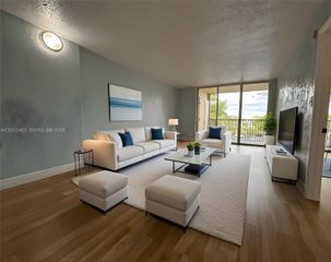 3121 NW 47th Ter 416, Lauderdale Lakes, FL 33319