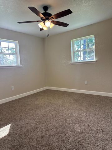 608 County Road 157, Alvin, TX 77511