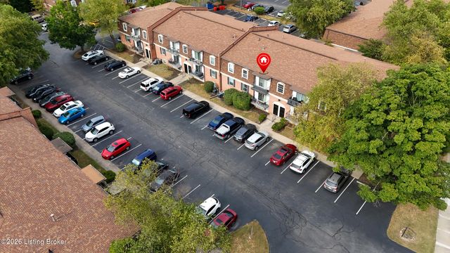 308 Chanel Ct APT 6, Louisville, KY 40218
