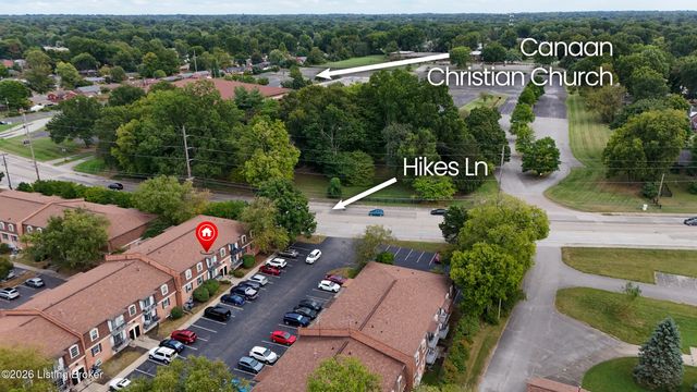 308 Chanel Ct APT 6, Louisville, KY 40218