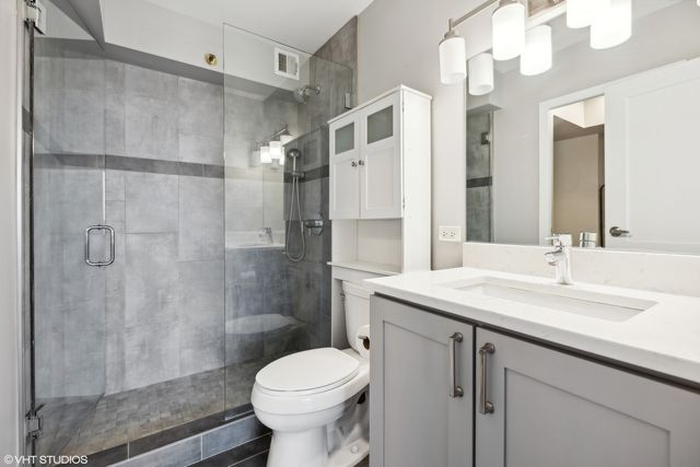 1309 N Wells Street 1303, Chicago, IL 60610