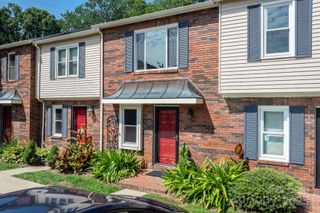 2705 N Center Street 78, Hickory, NC 28601