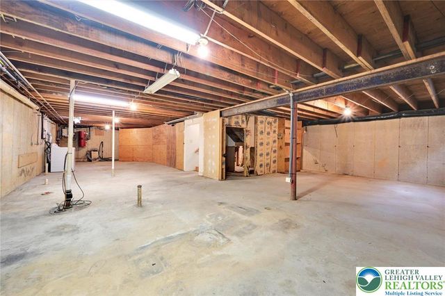 3662 Dogwood Road, Lehigh Twp, PA 18038