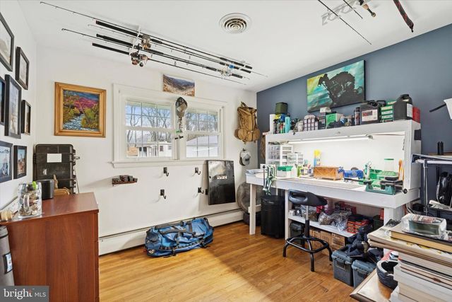 1744 OLD SWEDE RD, Douglassville, PA 19518