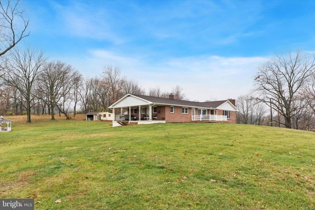 Image 38 of property listing at 1744 OLD SWEDE RD, Douglassville, PA 19518