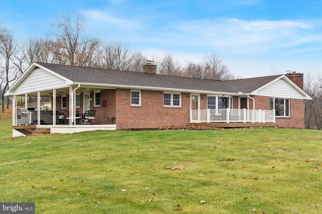 Image 40 of property listing at 1744 OLD SWEDE RD, Douglassville, PA 19518