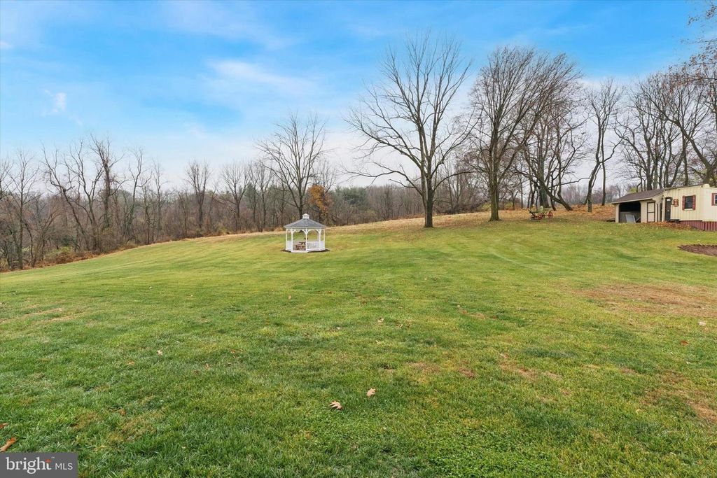 Image 41 of property listing at 1744 OLD SWEDE RD, Douglassville, PA 19518