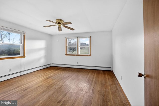 17 PENN ST, Coatesville, PA 19320