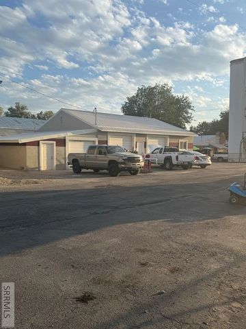 591 E. Iona Road, Idaho Falls, ID 83401