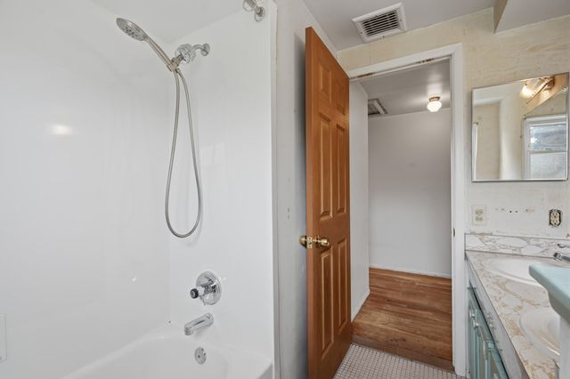 14140 Hubbard Street, Livonia City, MI 48154