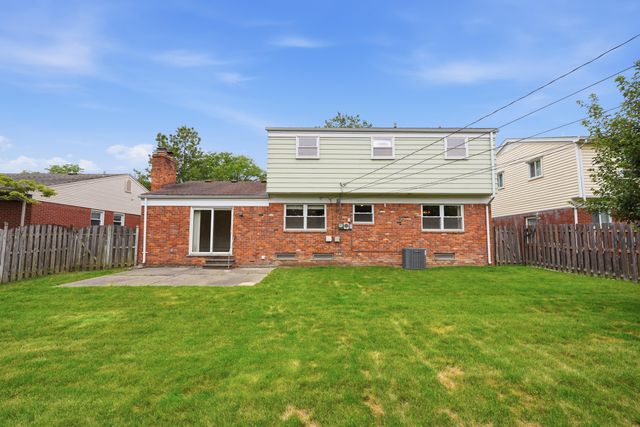 14140 Hubbard Street, Livonia City, MI 48154