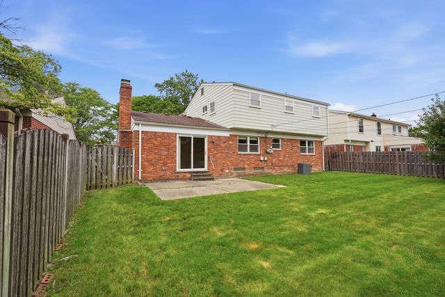 14140 Hubbard Street, Livonia City, MI 48154