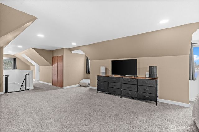 220 S 61st Street, Tacoma, WA 98408