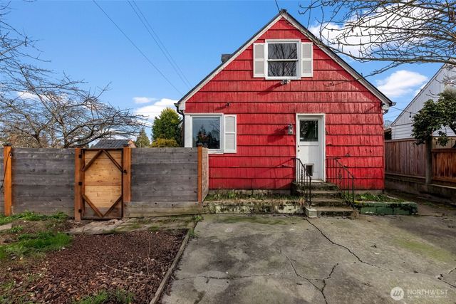 220 S 61st Street, Tacoma, WA 98408