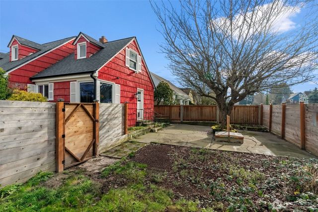 220 S 61st Street, Tacoma, WA 98408