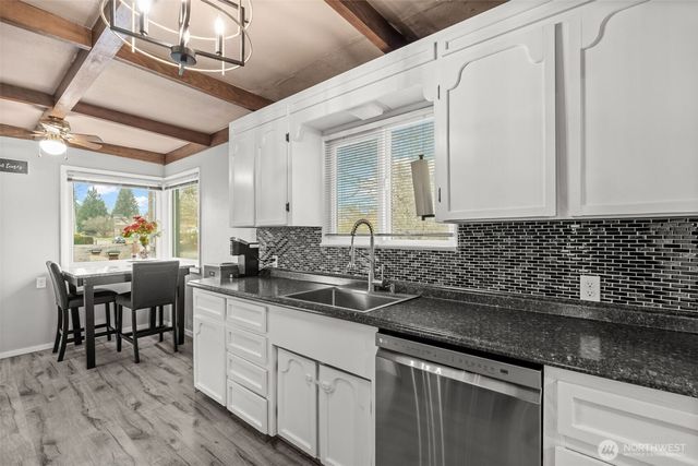 220 S 61st Street, Tacoma, WA 98408