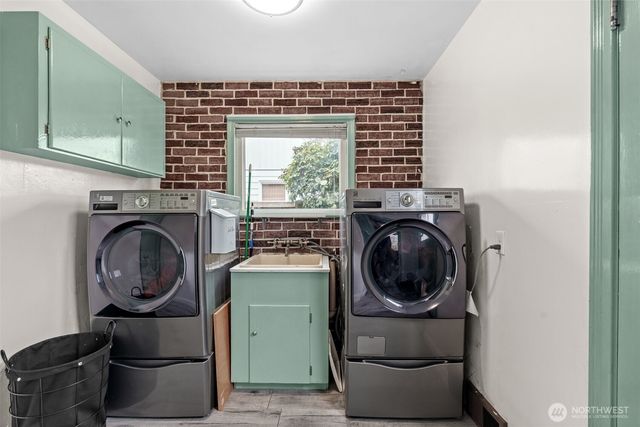 220 S 61st Street, Tacoma, WA 98408