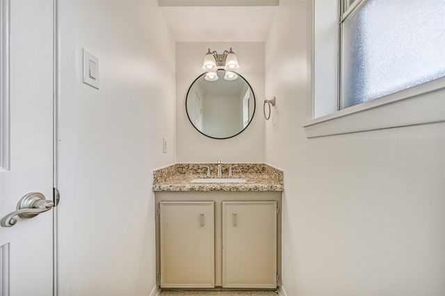 304 Chester Drive, Friendswood, TX 77546