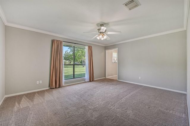 304 Chester Drive, Friendswood, TX 77546