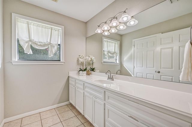 304 Chester Drive, Friendswood, TX 77546