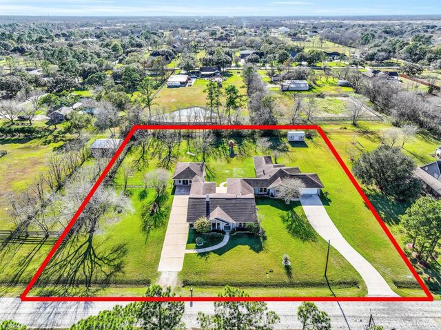 304 Chester Drive, Friendswood, TX 77546