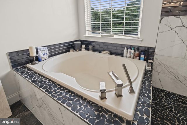 545 SAXON, West Deptford, NJ 08086