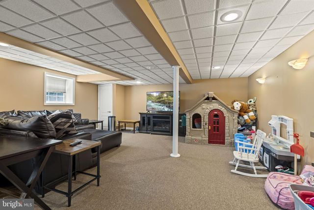 545 SAXON, West Deptford, NJ 08086