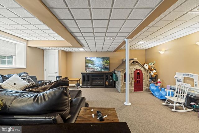 545 SAXON, West Deptford, NJ 08086