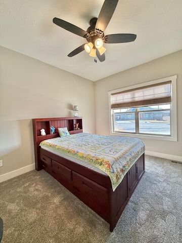 1097 W Franklin Court, Springfield, MO 65810