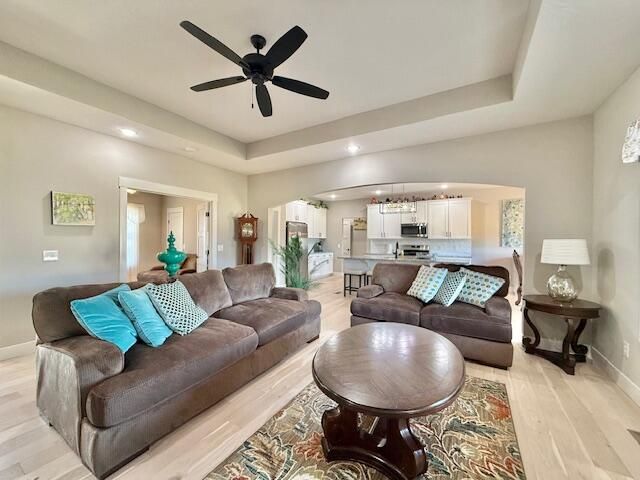 1097 W Franklin Court, Springfield, MO 65810