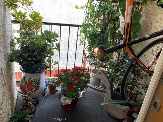 409 Burchett 220, Glendale, CA 91203