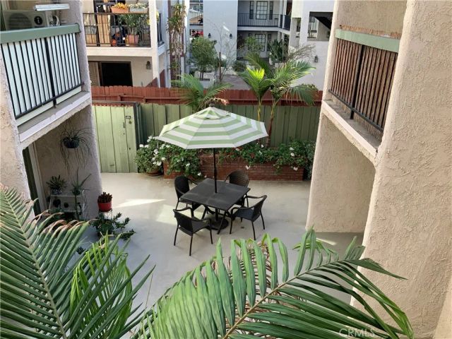 409 Burchett 220, Glendale, CA 91203