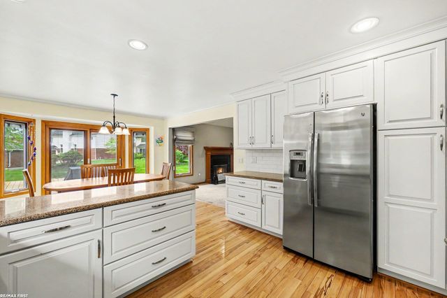 15916 French Creek Drive, Fraser, MI 48026