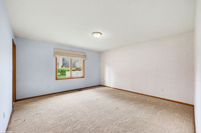 15916 French Creek Drive, Fraser, MI 48026