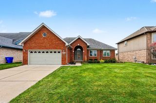 15916 French Creek Drive, Fraser, MI 48026