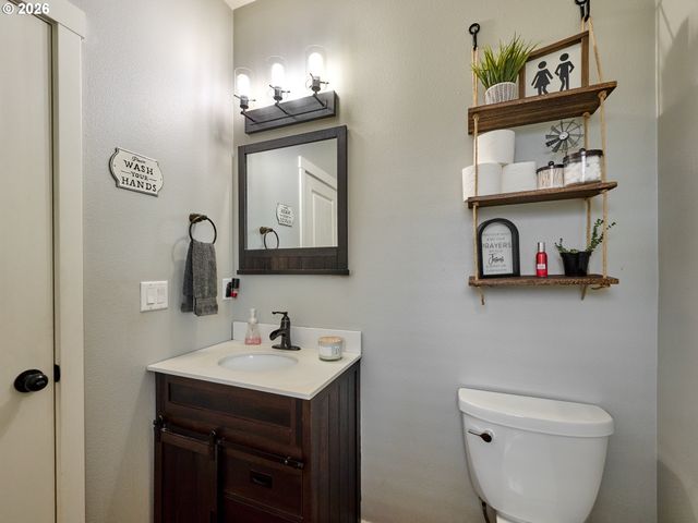 960 Ne CASCADIA RIDGE Dr, Estacada, OR 97023