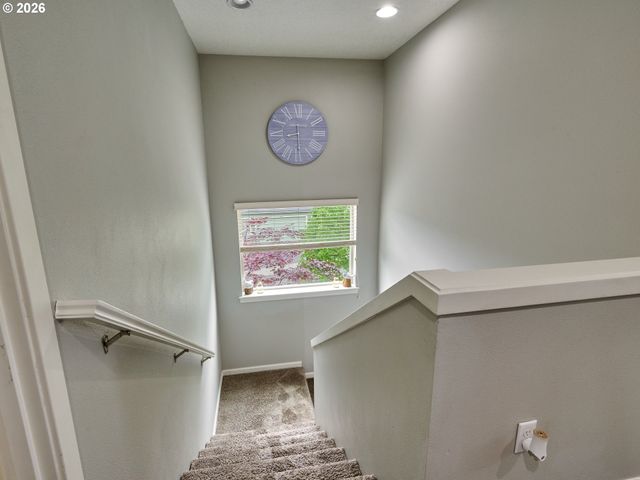 960 Ne CASCADIA RIDGE Dr, Estacada, OR 97023