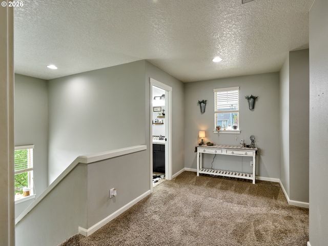 960 Ne CASCADIA RIDGE Dr, Estacada, OR 97023