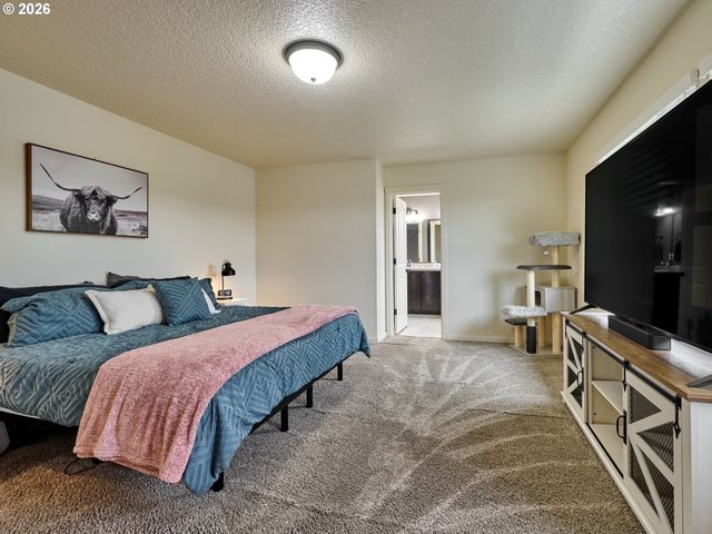960 Ne CASCADIA RIDGE Dr, Estacada, OR 97023