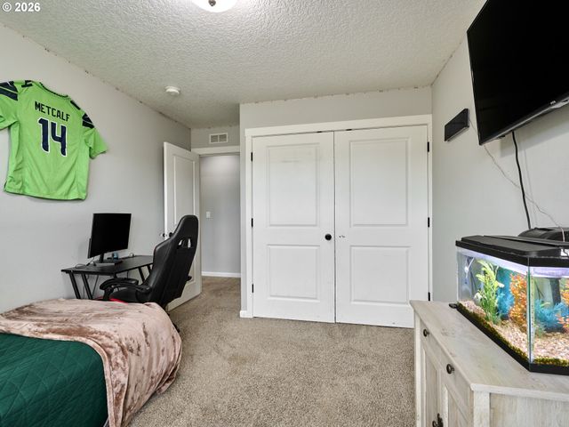 960 Ne CASCADIA RIDGE Dr, Estacada, OR 97023