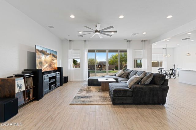 12487 W OYER Lane, Peoria, AZ 85383