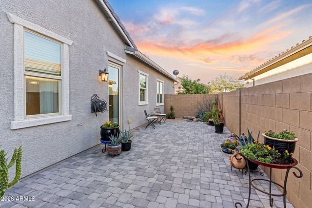 12487 W OYER Lane, Peoria, AZ 85383