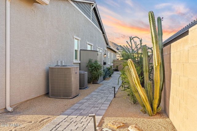 12487 W OYER Lane, Peoria, AZ 85383