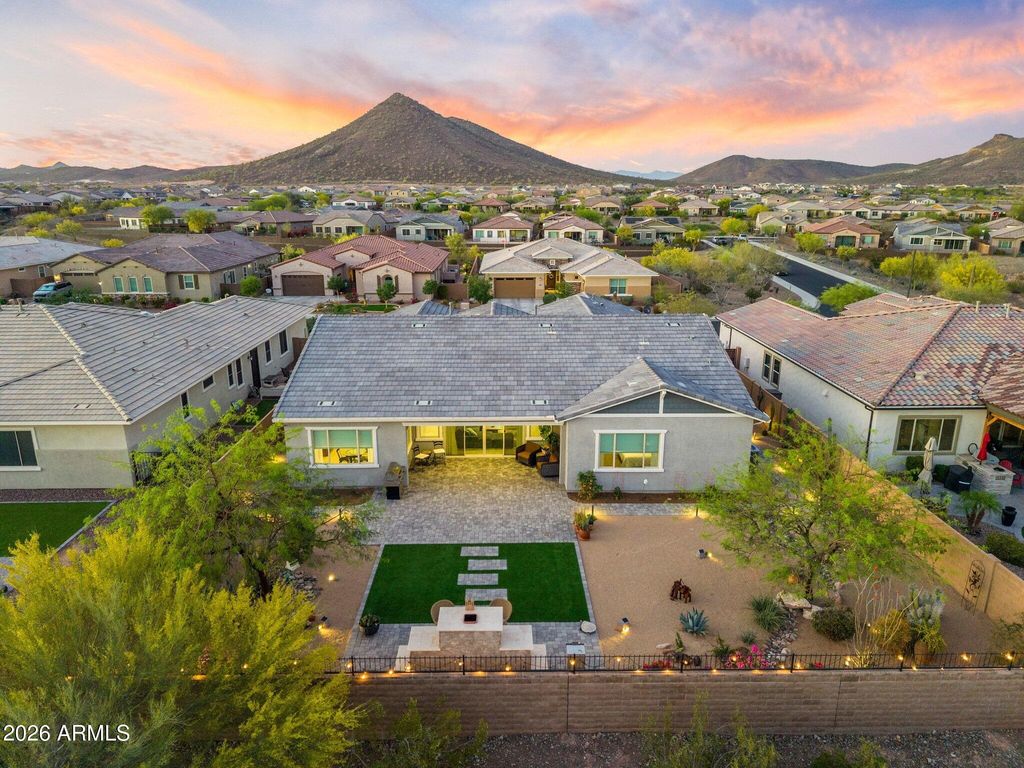 12487 W OYER Lane, Peoria, AZ 85383