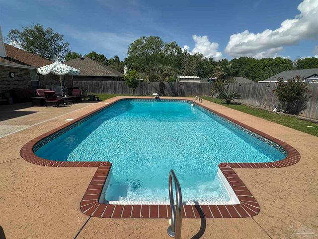 4806 Oscar Ln, Pace, FL 32571