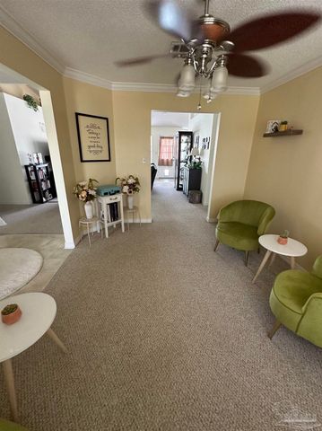 4806 Oscar Ln, Pace, FL 32571