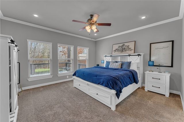 6 Worlaby Drive, Bella Vista, AR 72715